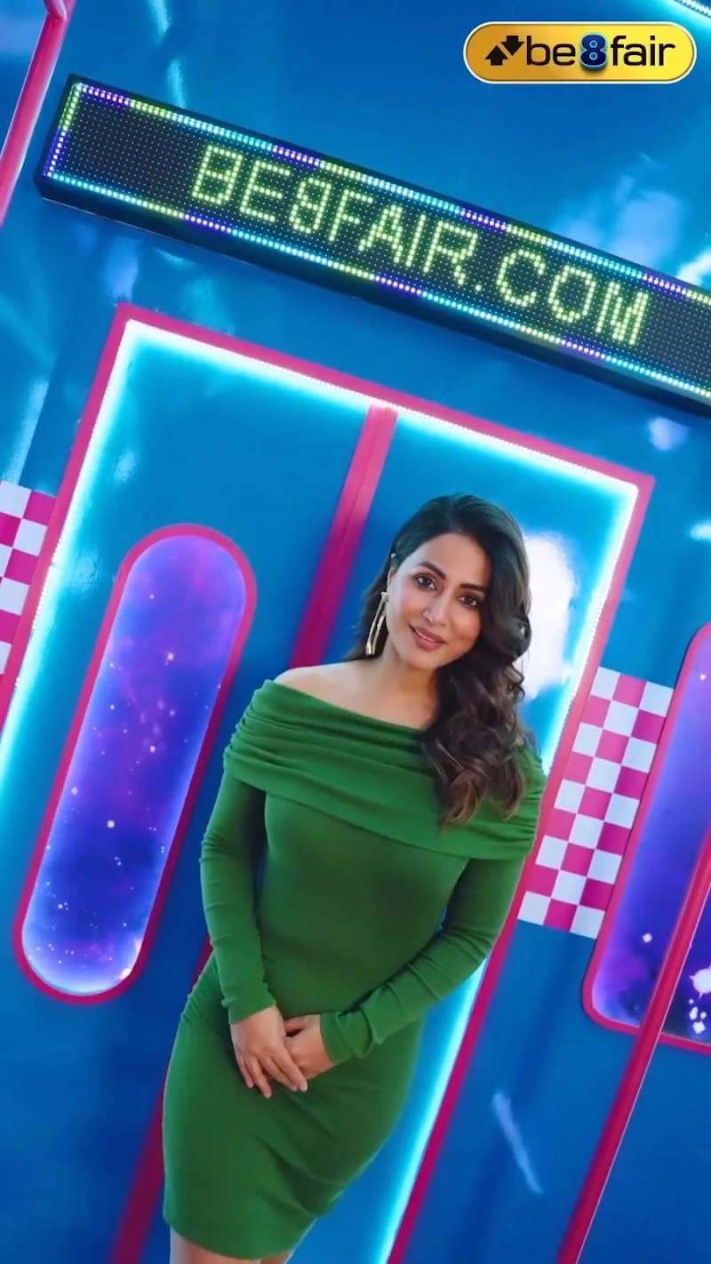 hina khan bodycon green dress sexy body