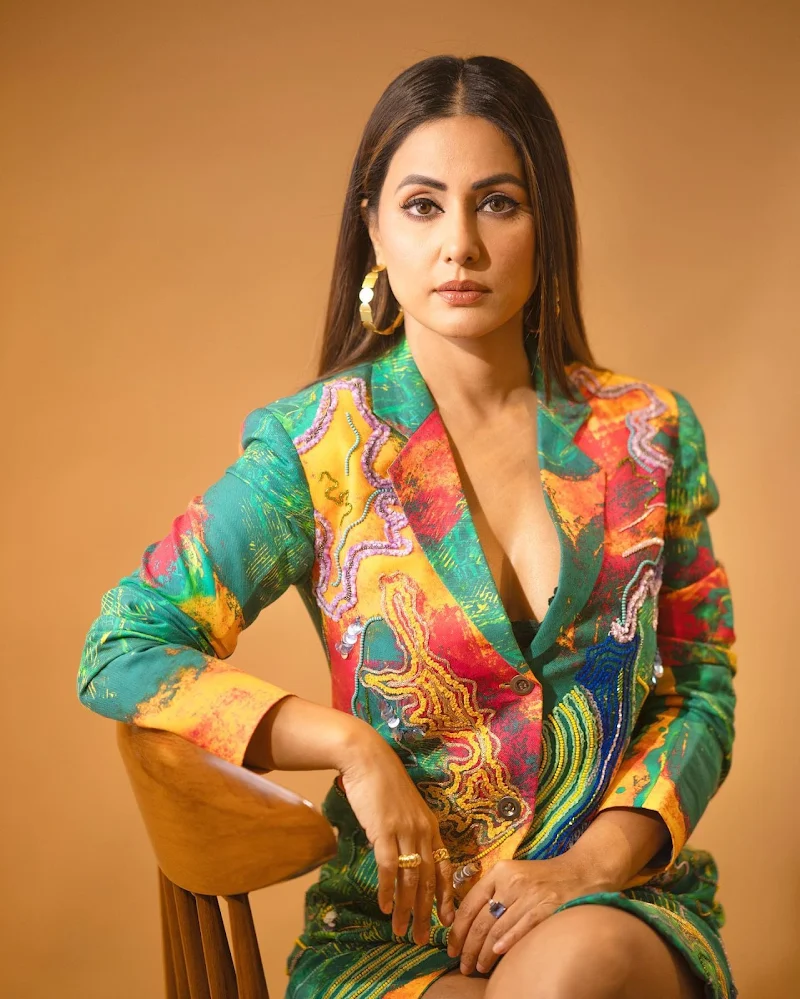 hina khan cleavage blazer hot actress