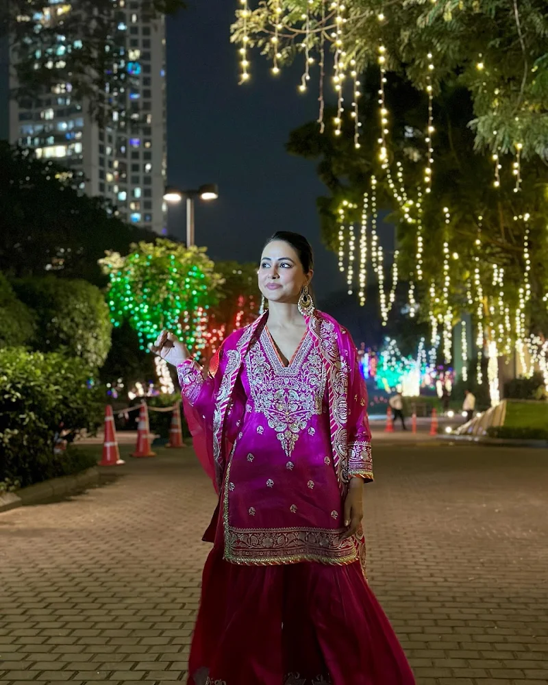 hina khan pink sharara suit diwali outfit