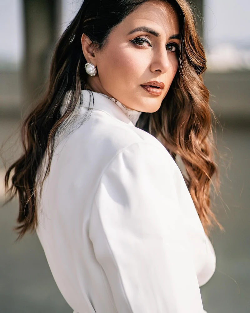 hina khan white pantsuit hot actress