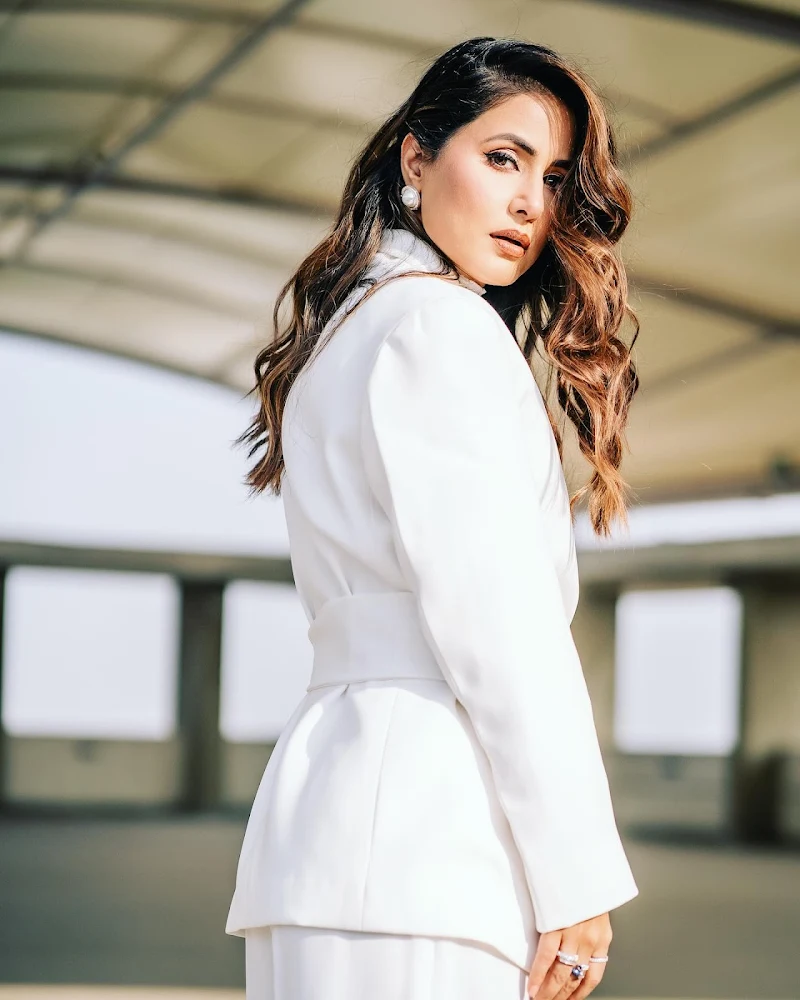 hina khan white pantsuit hot actress