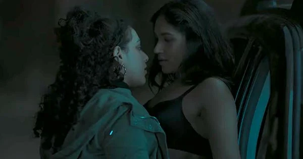 Hot Indian lesbian scene – Nithya Menen and Shruti Bapna kissing in car scene from Breathe : Into The Shadows.