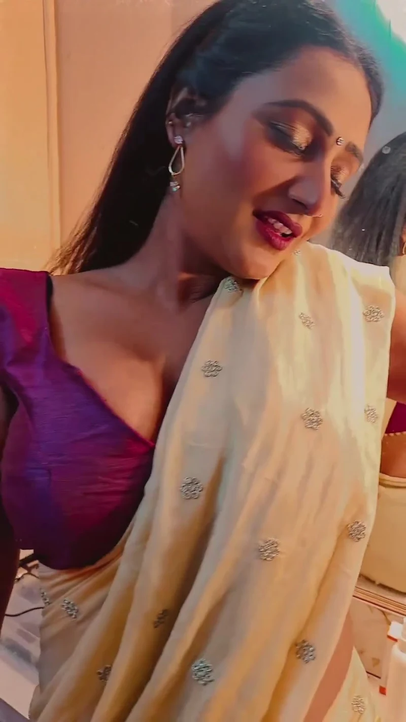 jayshree gaikwad hot actress paglet primeplay