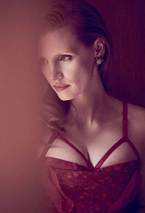 Jessica Chastain cleavage hot hollywood actress