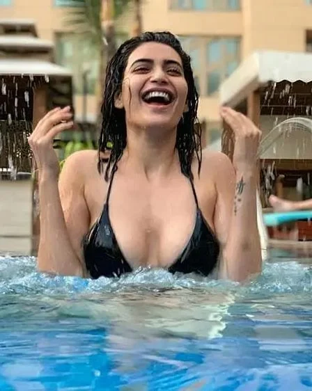 Karishma Tanna cleavage bikini hot actress