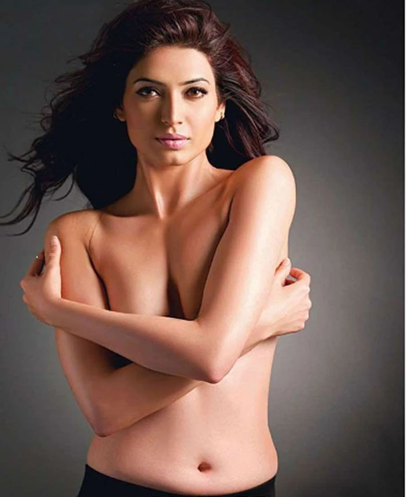 Karishma Tanna bold indian tv actress