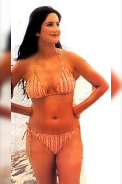 katrina kaif bikini navel old rare hot bollywood actress