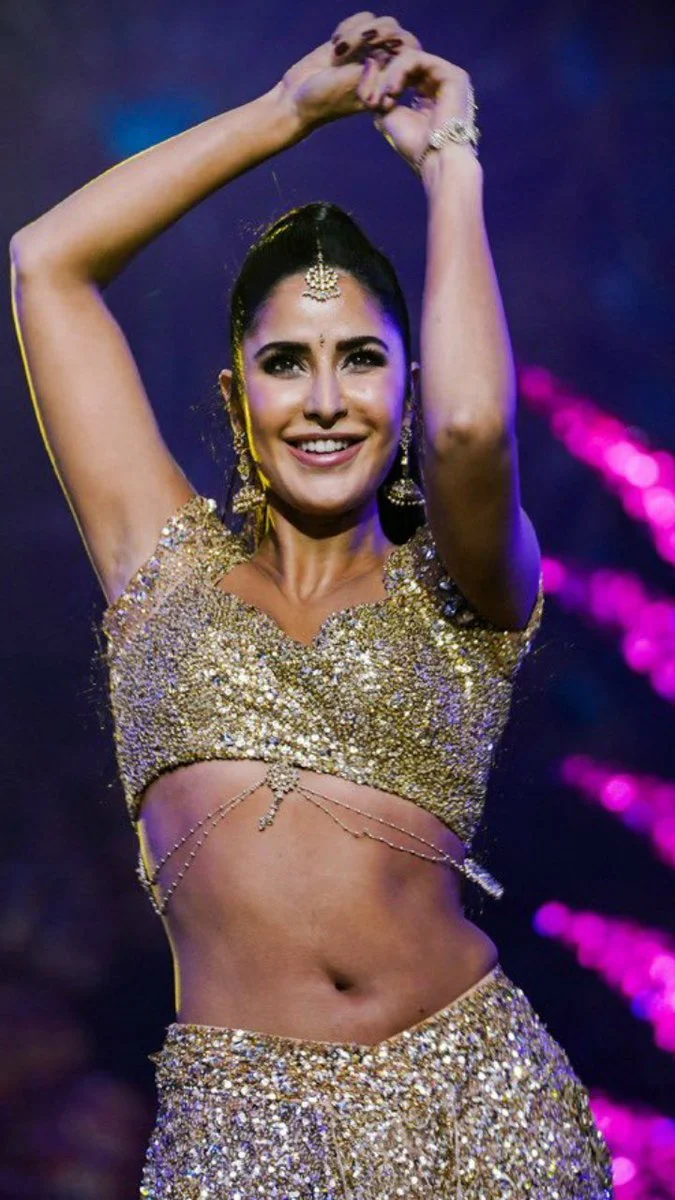 katrina kaif navel hot bollywood actress