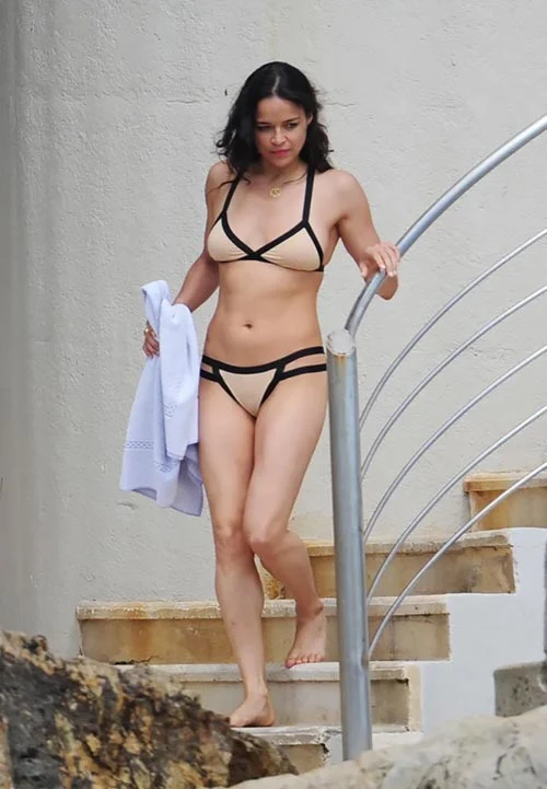 Michelle Rodriguez bikini fast and furious actress