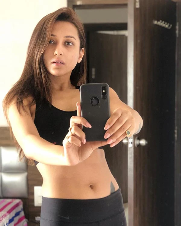 Mimi Chakraborty navel hot bengali actress