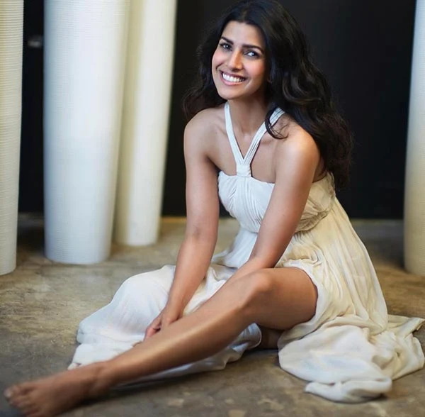 Nimrat Kaur sexy legs hot photos