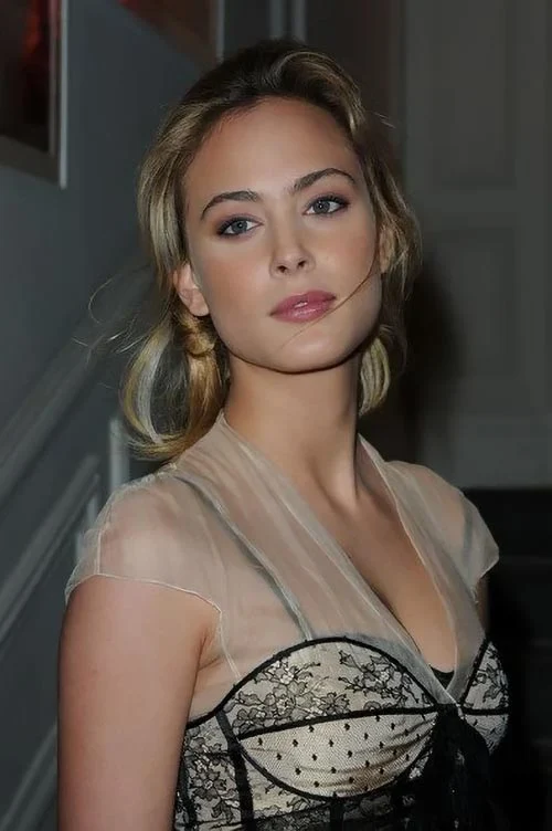 Nora Arnezeder hot french actress