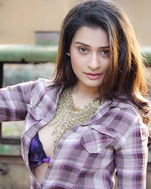 Payal Rajput hot photos RX 100 Disco Raja