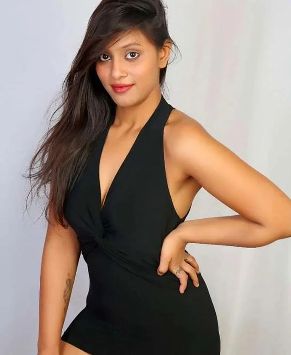 Pihu Kanojia hot actress web series ullu tawa garam bidaai