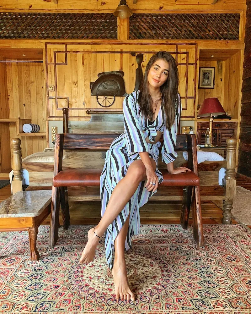 Pooja Hegde sexy legs thigh high slit dress