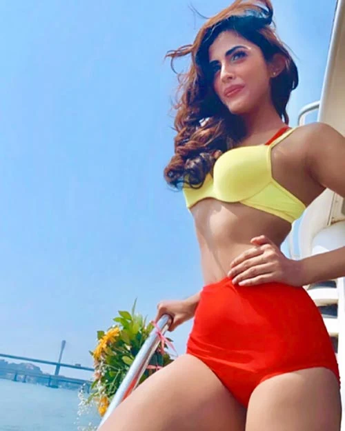 priya banerjee bikini hot actress hello mini bekaaboo