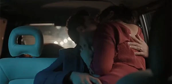 Priyanka Chopra hot scene rajkummar rao car