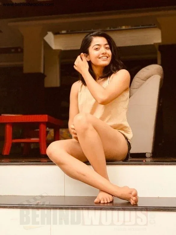 Rashmika Mandanna sexy legs