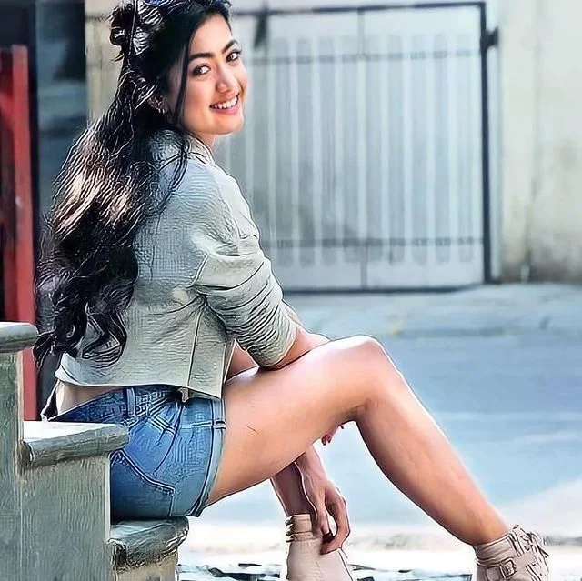 Rashmika Mandanna sexy legs