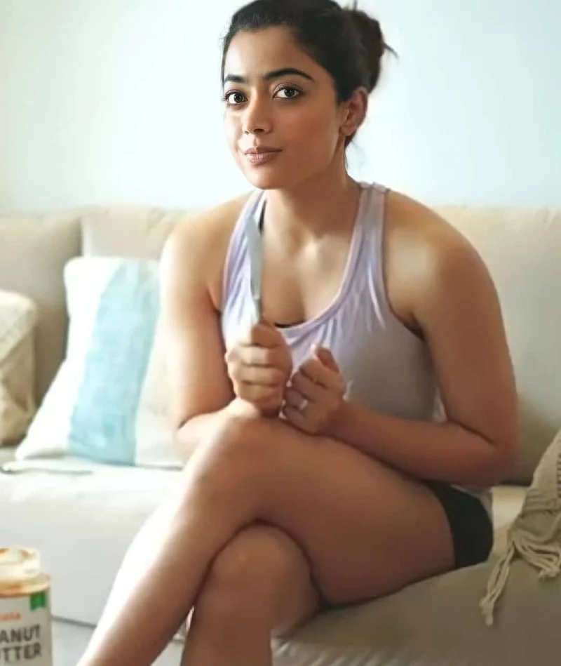 Rashmika Mandanna sexy legs thighs