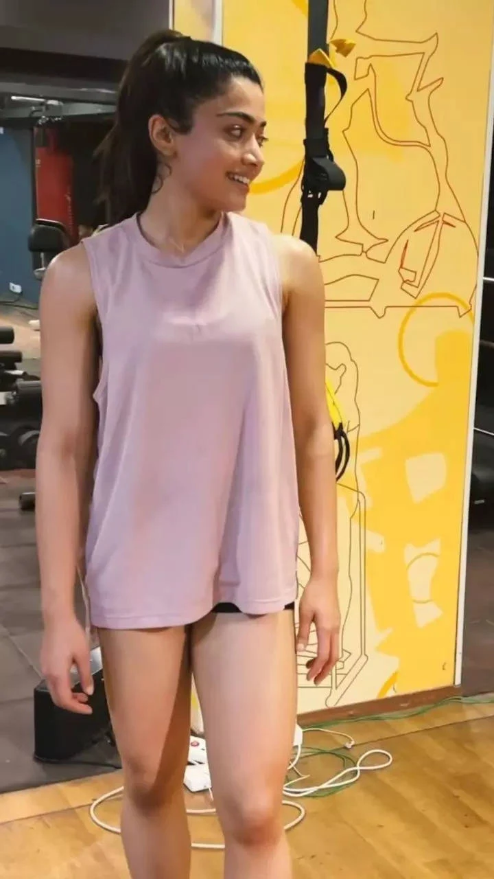 Rashmika Mandanna sexy legs thighs