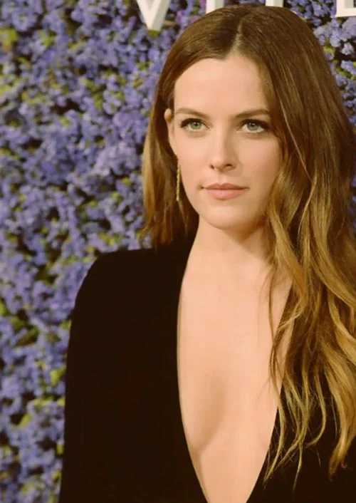 Riley Keough hot photos