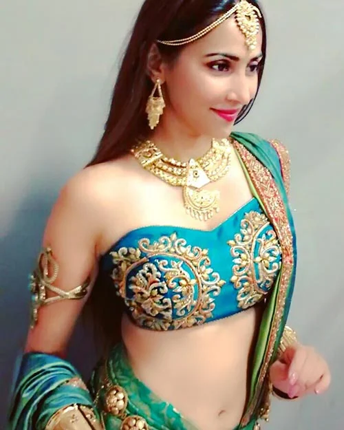 Rishina Kandhari hot actress ullu virgin suspect