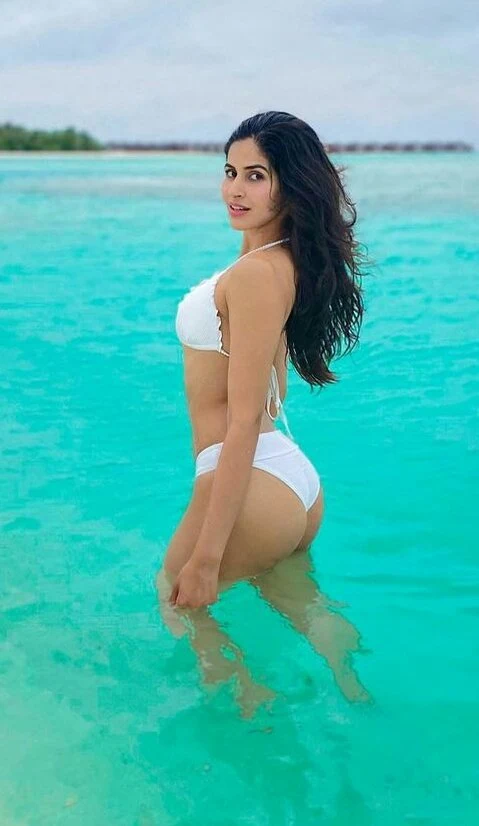 sakshi malik bikini sexy indian model bom diggy