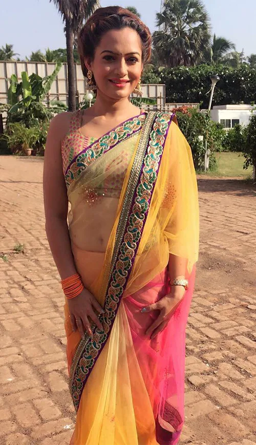 samikssha bhatnagar saree hot actress savdhaan india