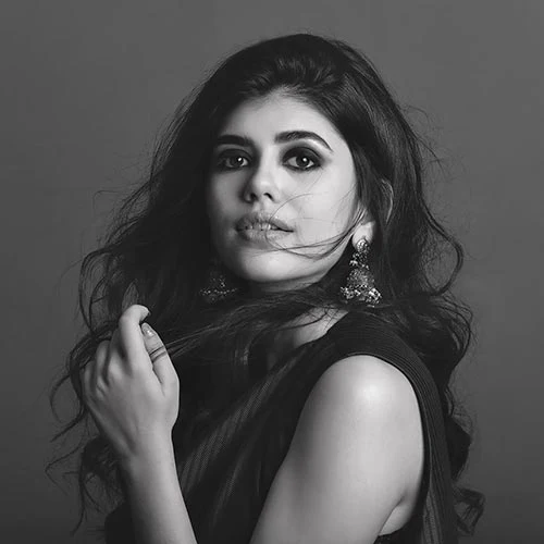 Sanjana Sanghi hot actress dil bechara fukrey