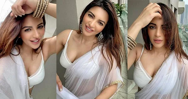 Shama Sikander cleavage white saree tiny blouse