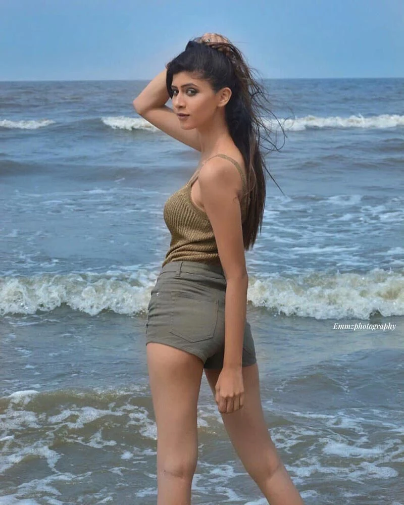 Sheetal Tiwari hot splitsvilla boys movie