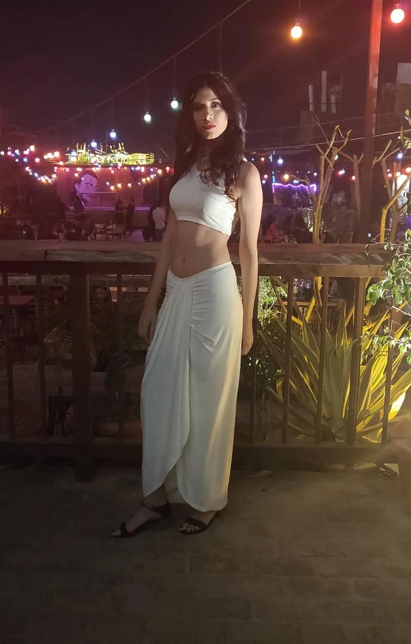 Sheetal Tiwari navel hot splitsvilla boys movie