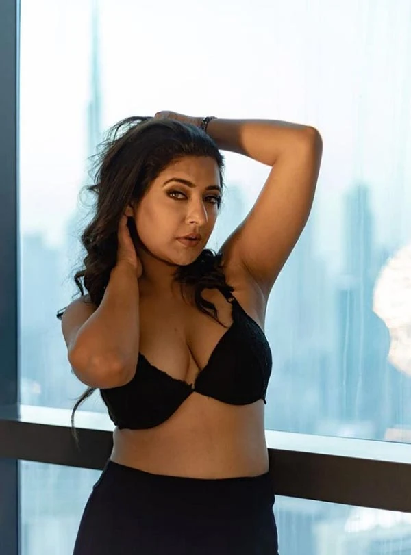 shiny dixit hot actress ullu app tadap