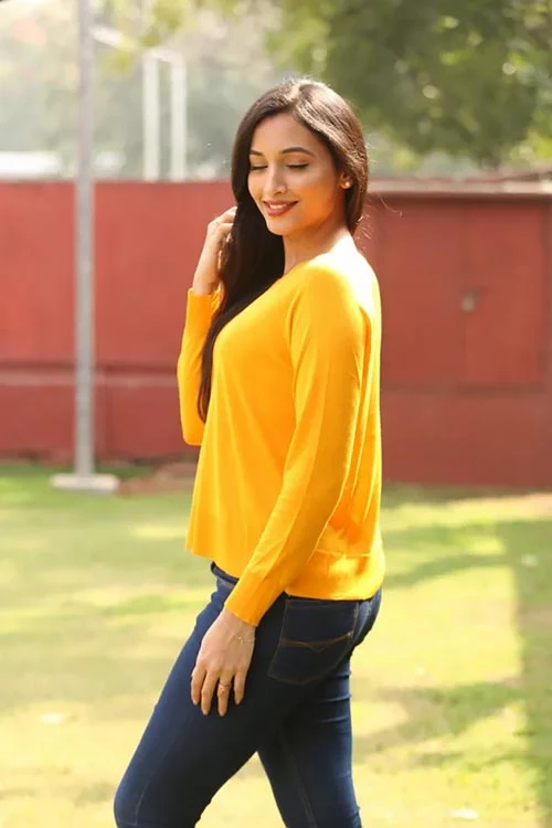 Srinidhi Shetty hot kgf actress