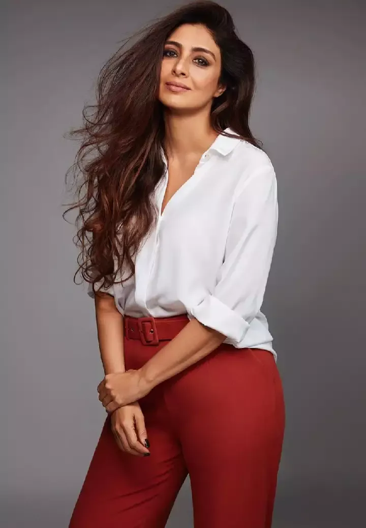 tabu white shirt pants hot curvy bollywood actress