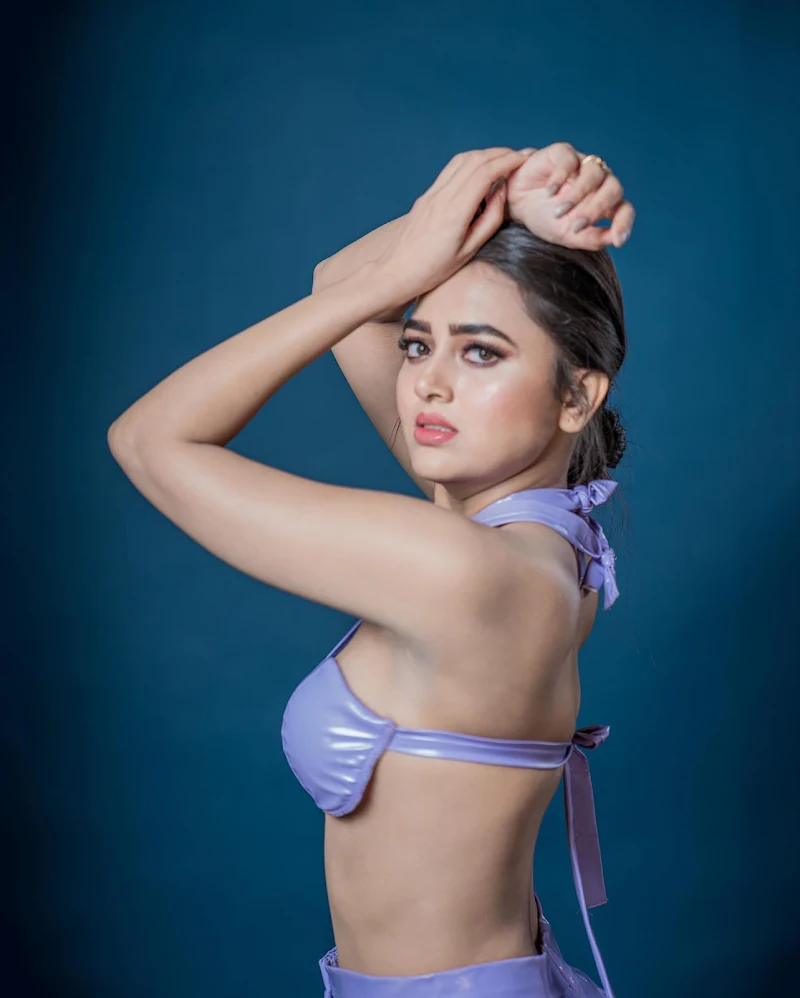 Tejasswi Prakash backless hot tv actress