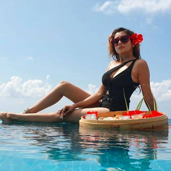 Tina Datta black swimsuit indian tv actress