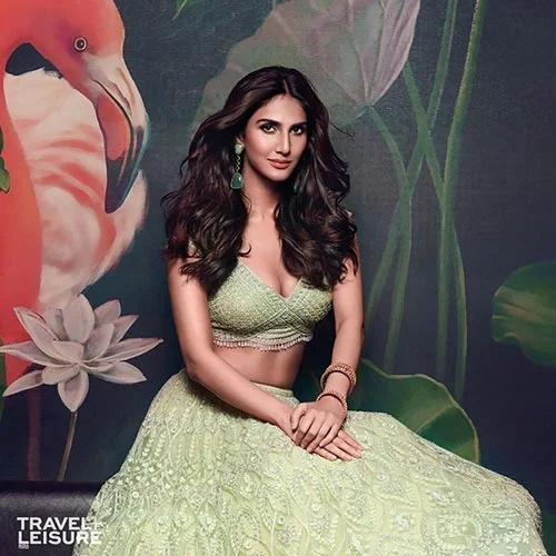 Vaani Kapoor cleavage hot actress