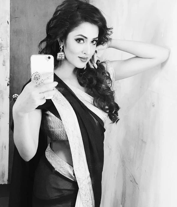 Vidisha Srivastava hot saree actress