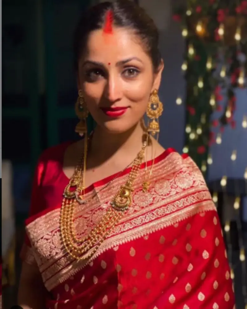 Yami Gautam sindoor mangalsutra indian wife look