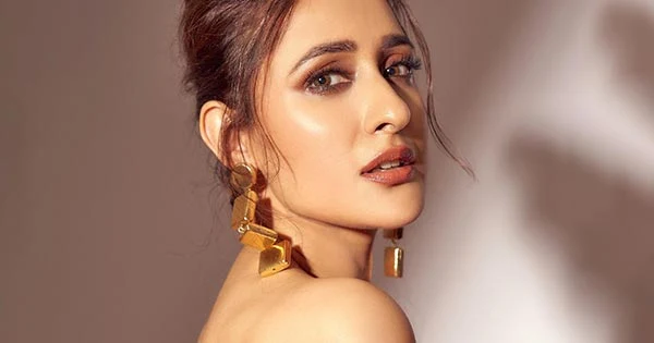 Pragya Jaiswal looks breathtaking in this off shoulder red dress – see pics.