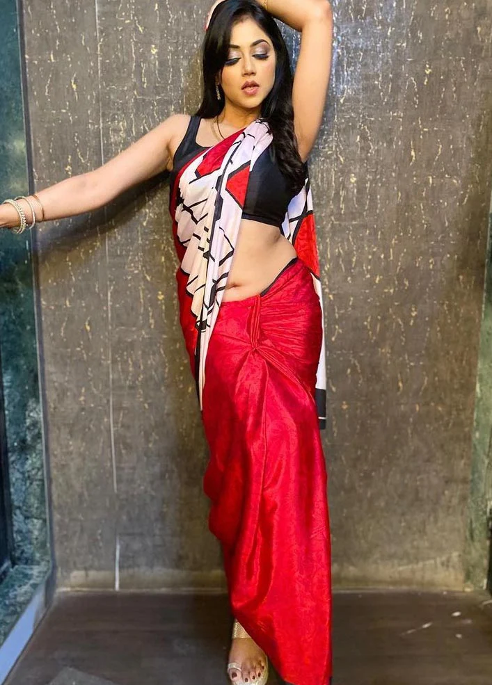 Reema Worah saree navel curvy tv actress