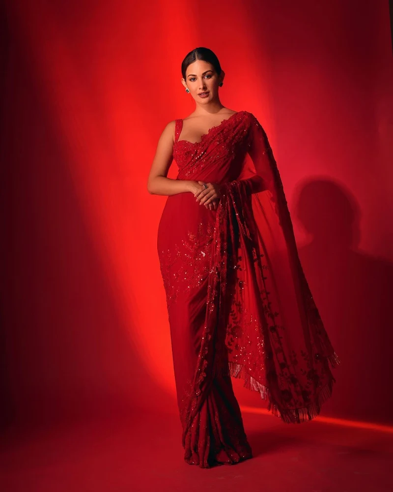 amyra dastur red saree hot actress