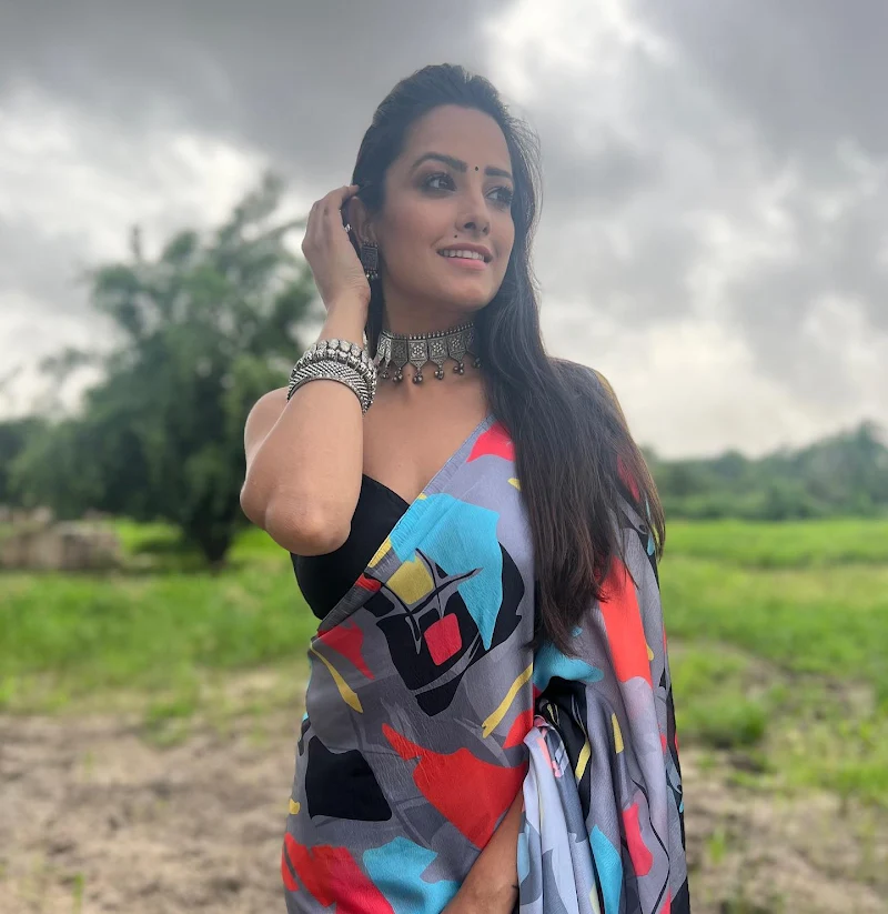 anita hassanandani saree hot tv actress naagin