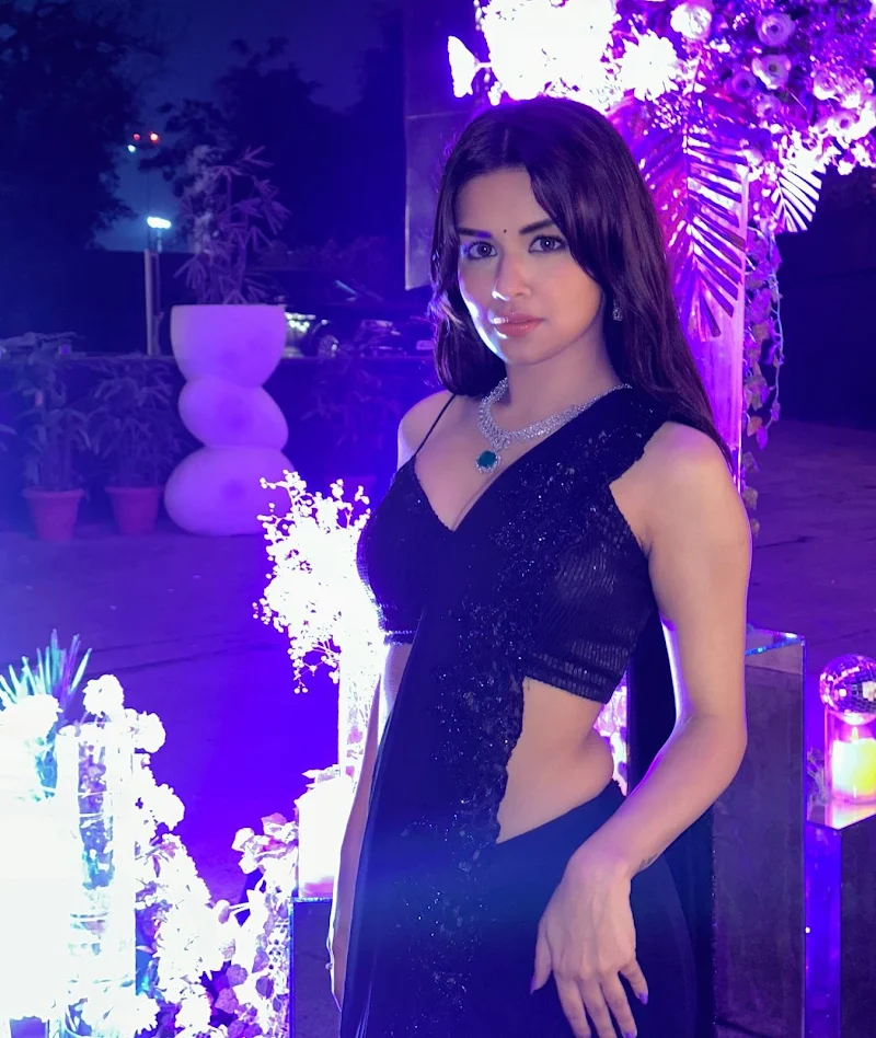 avneet kaur black saree hot indian actress