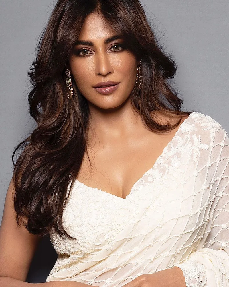 Chitrangada Singh white saree cleavage