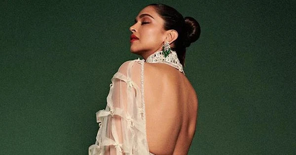 Deepika Padukone flaunted her sexy back in this sheer saree – fans going crazy over her style and hotness.