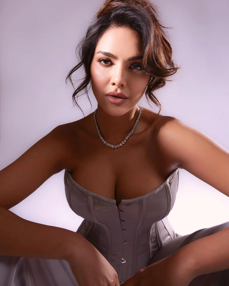 esha gupta cleavage off shoulder corset top