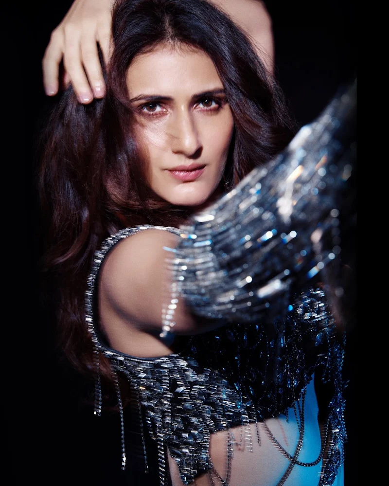 fatima sana shaikh hot photoshoot